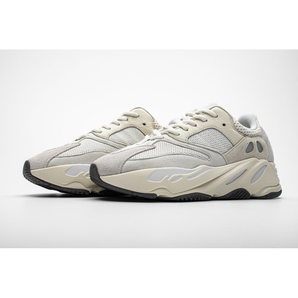 Yeezy Boost 700 “Analog” Eg7596