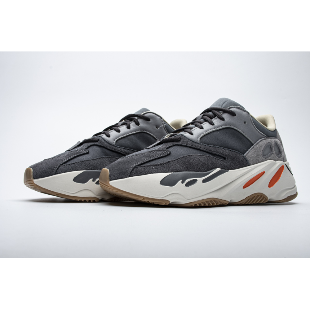 Adidas Yeezy Boost 700 Magnet Fv9922