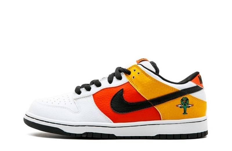 Dunk Low Pro SB "Raygun Home"