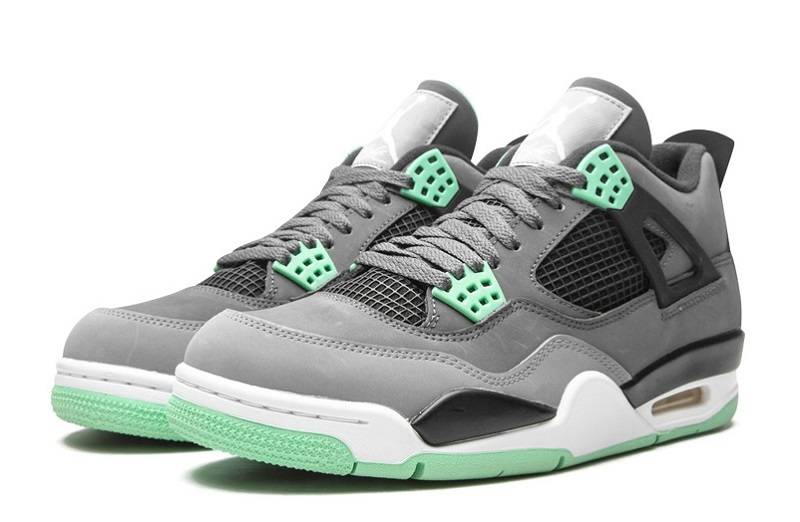 Jordan 4 “Green Glow”