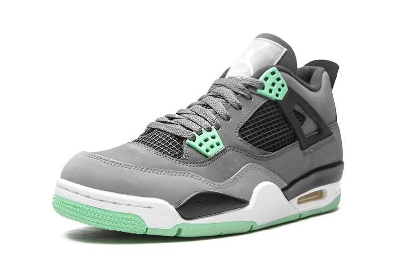 Jordan 4 “Green Glow”