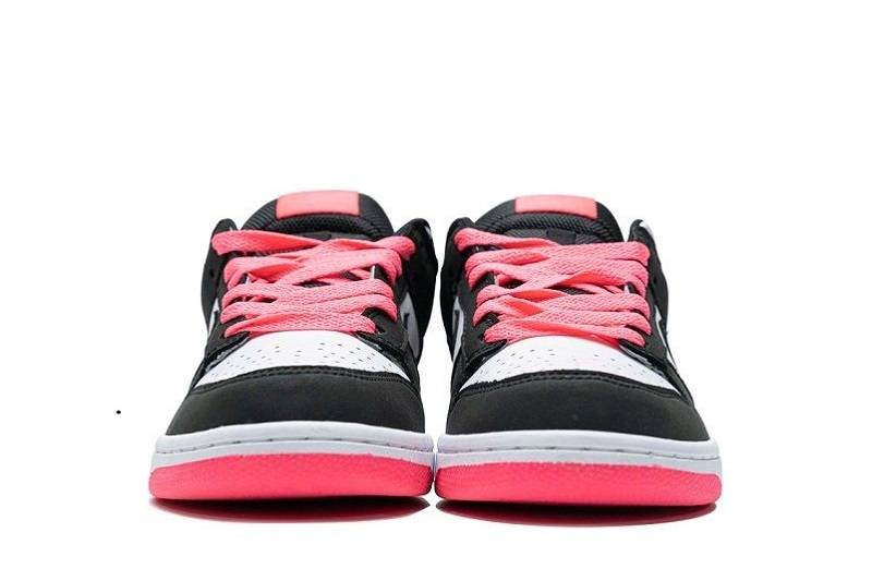 Dunk Low Pro Se &Quot;Black White Peach&Quot;