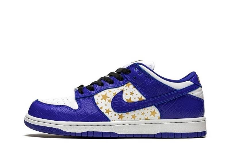 Nike SB Dunk Low Stars "Hyper Blue"