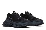 Balenciaga Triple S Trainer "Triple Black" (2018 Reissue)