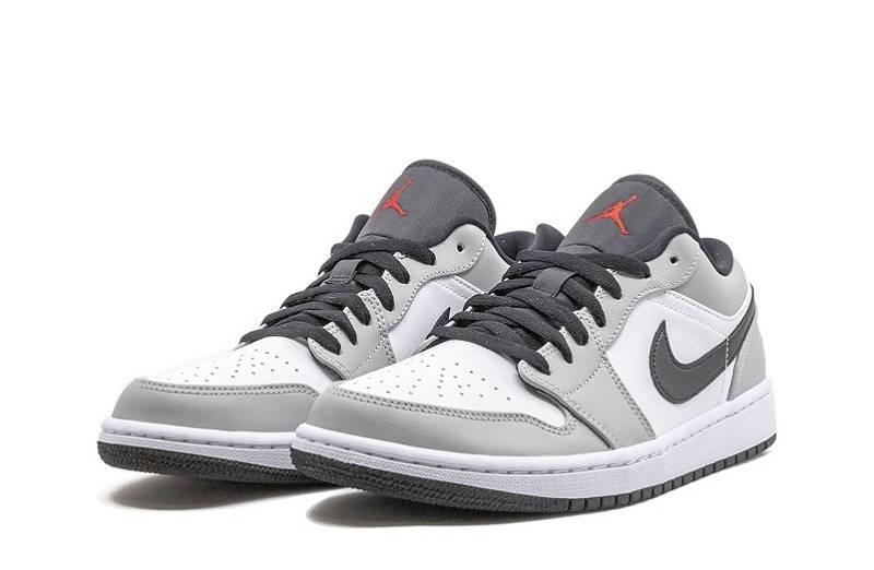 Jordan 1 &Quot;Light Smoke Grey&Quot; Low