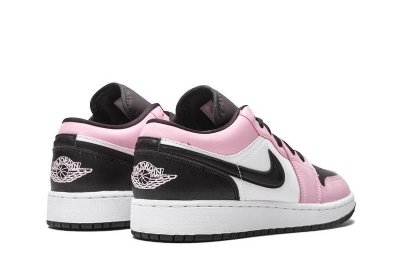 Air Jordan 1 Low “Light Arctic Pink”