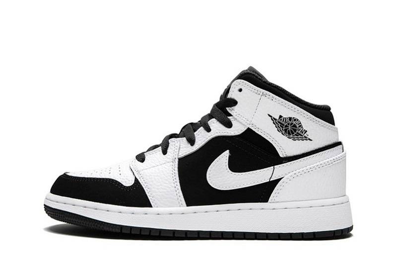 Air Jordan 1 Mid "White Black"