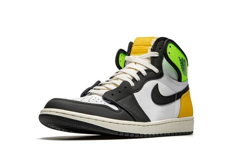 Air Jordan 1 High Og “Volt Gold”