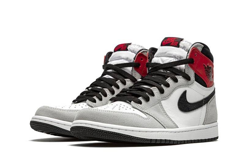 Air Jordan 1 High Og “Light Smoke Grey”