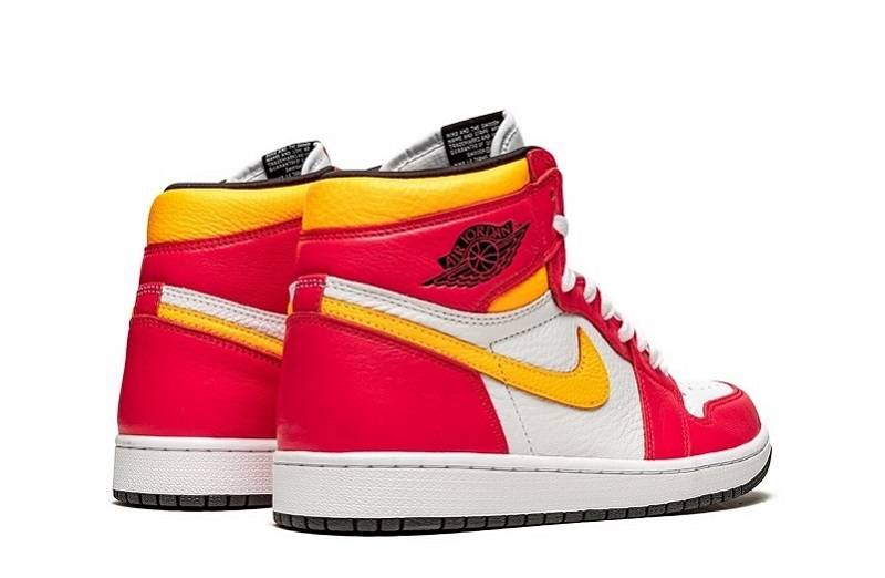 Air Jordan 1 High Og “Light Fusion Red”