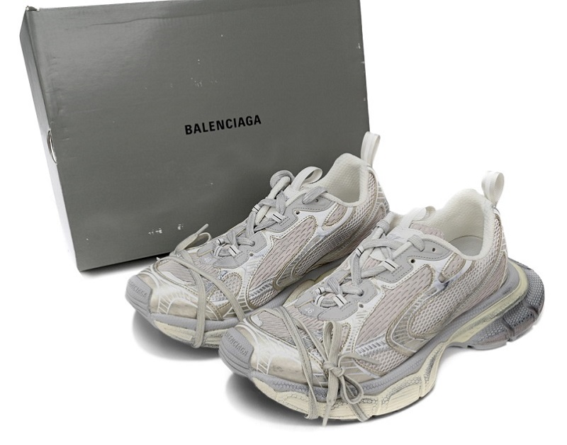 Wmns Balenciaga 3Xl Sneaker &Quot;Worn-Out - Light Beige&Quot;