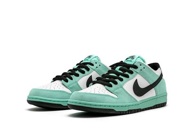 Dunk Lows “Sea Crystal”