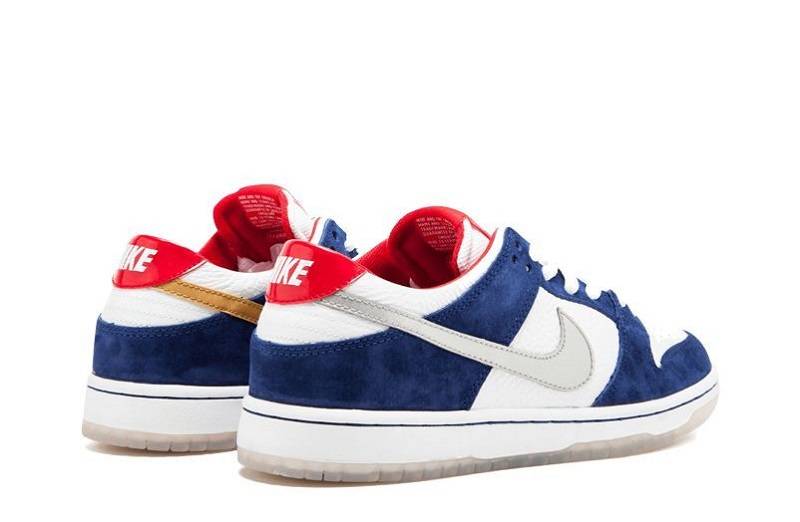 Dunk Sb Low Ishod Wair &Quot;Bmw&Quot;