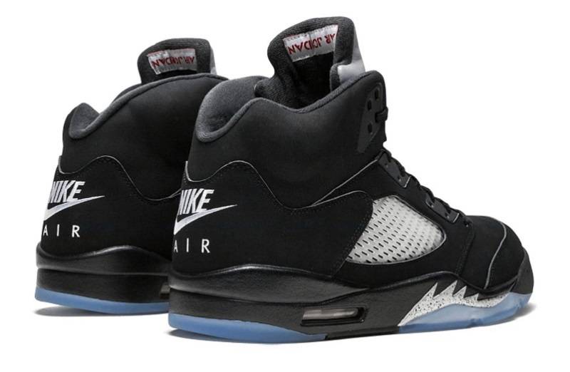 Air Jordan 5 Retro &Quot;Black Metallic&Quot; (2016)