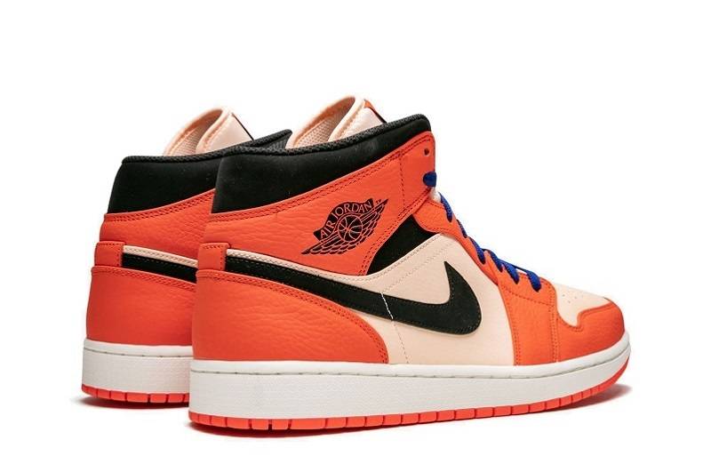 Air Jordan 1 “Team Orange” Mid