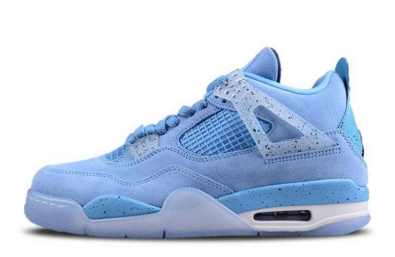 Air Jordan 4 Retro PE "UNC"