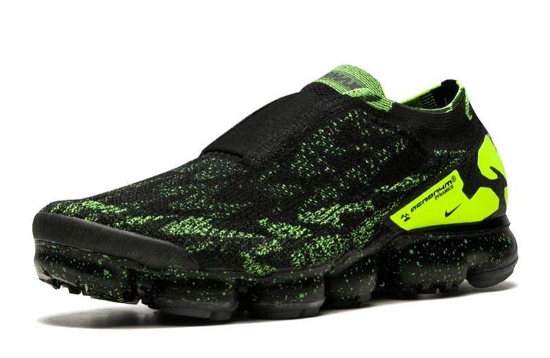 Air Vapormax Moc 2 &Quot;Black/Volt&Quot;