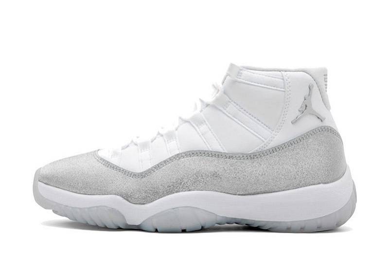 Jordan 11 WMNS “Metallic Silver”