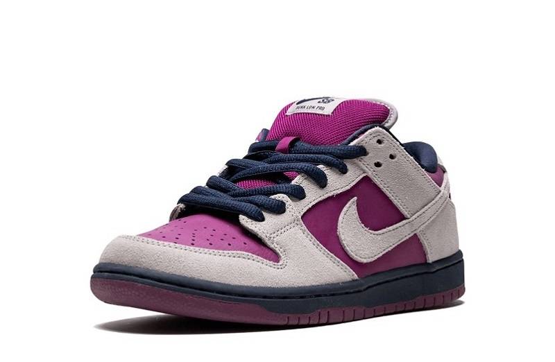 Sb Dunk Low “True Berry”