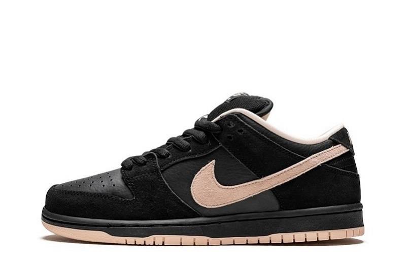 Dunk Low SB "Black Coral"