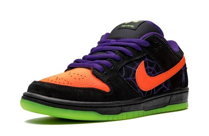 Sb Dunk Low “Night Of Mischief”