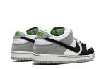 Dunk Low SB "Chlorophyll"