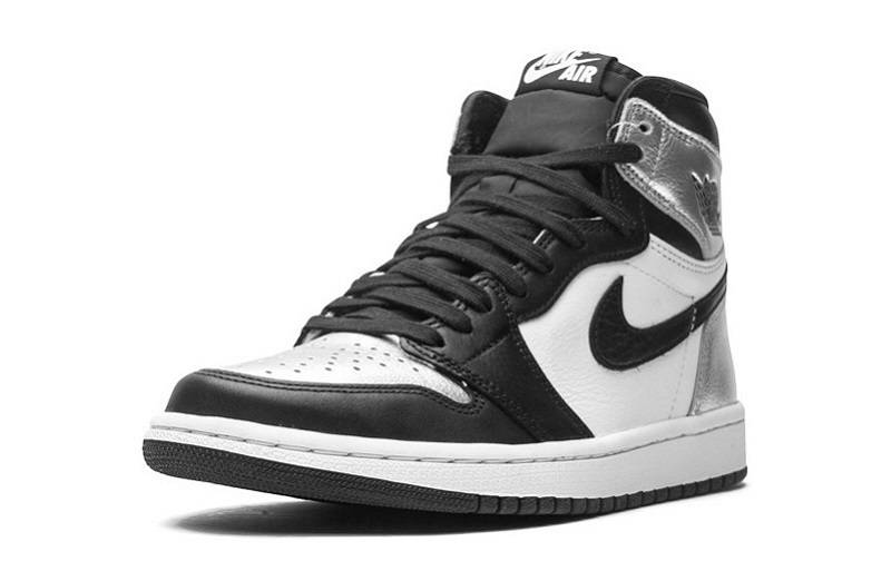 Air Jordan 1 High Og Wmns “Silver Toe”