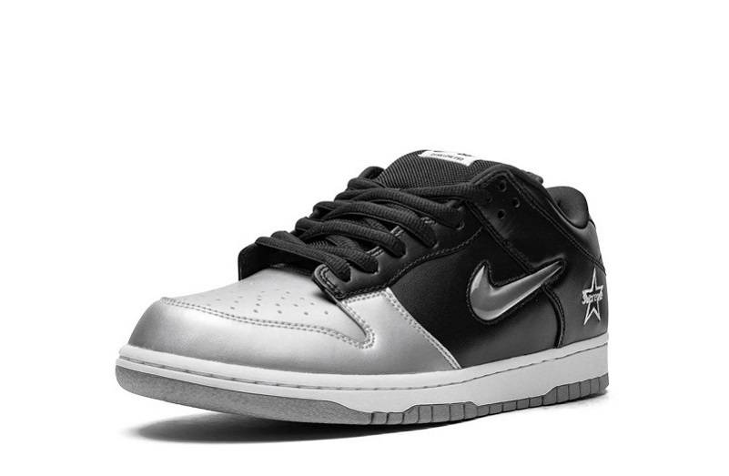 Sb Dunk Low &Quot;Metallic Silver&Quot;