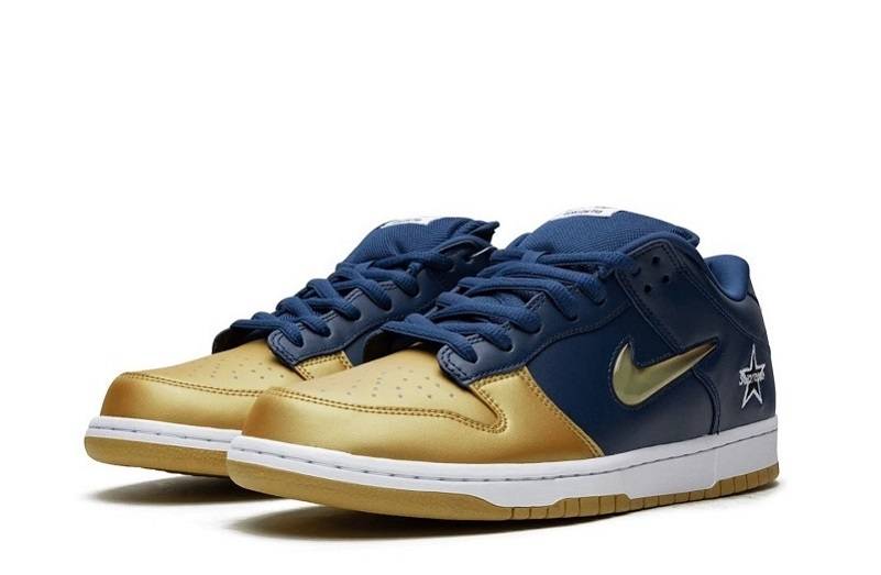 Sb Dunk Low &Quot;Metallic Gold&Quot;