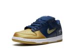 SB Dunk Low "Metallic Gold"