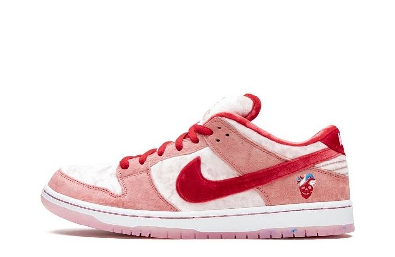 StrangeLove x Dunk Low SB “Valentine's Day”