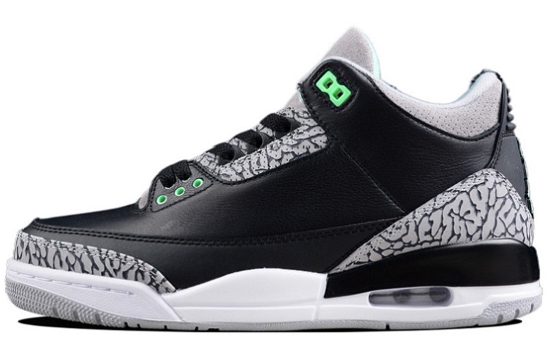 Air Jordan 3 Retro "Green Glow"