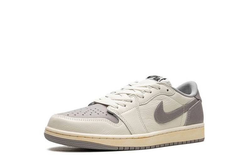 Air Jordan 1 Retro Low Og &Quot;Atmosphere Grey&Quot;