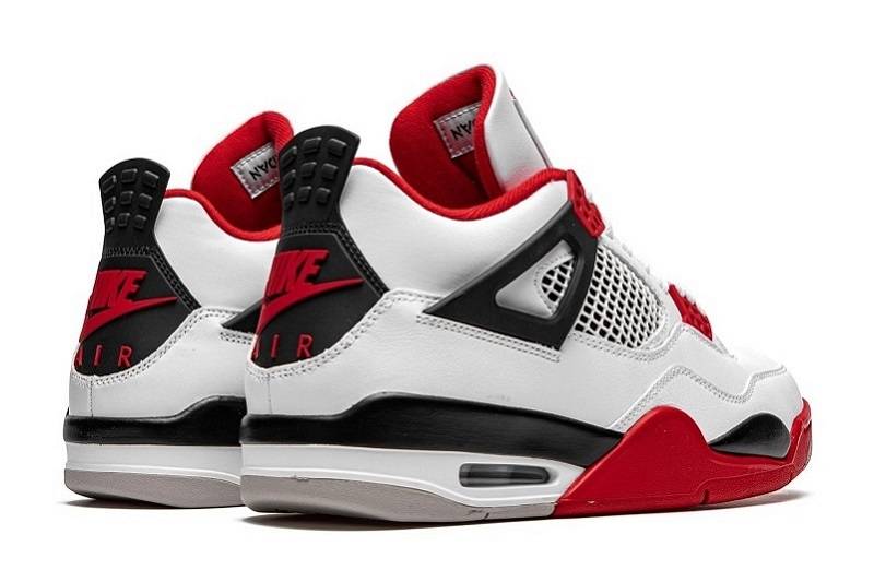 Air Jordan 4 Retro “Fire Red 2020”