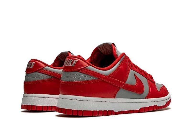 Dunk Low “Unlv”