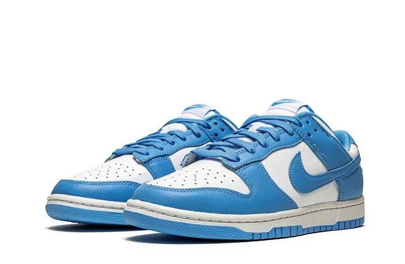 Dunk Low “Unc University Blue”