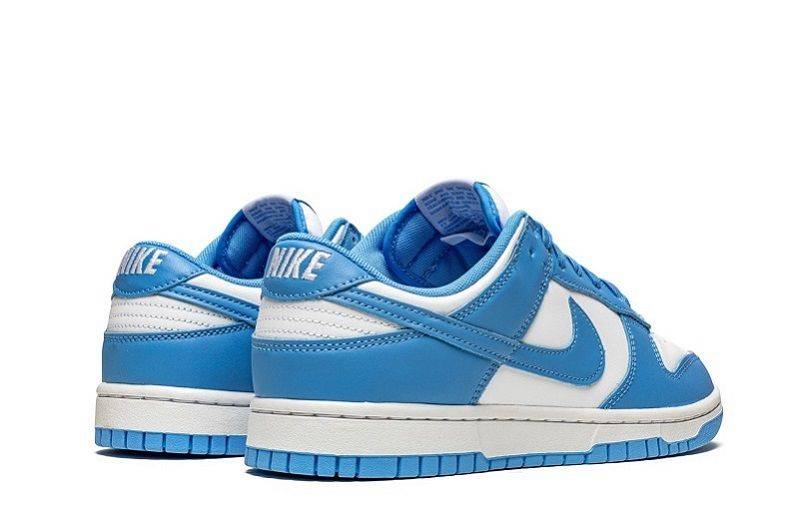 Dunk Low “Unc University Blue”