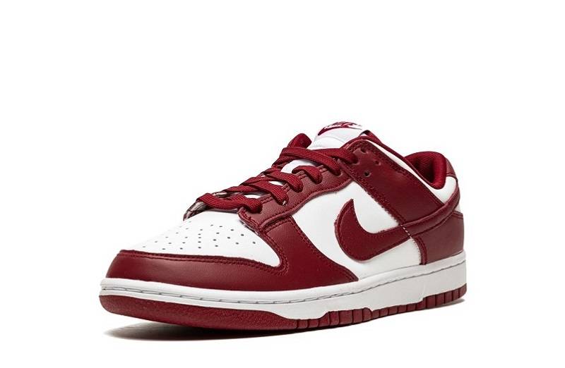 Dunk Low “Team Red”