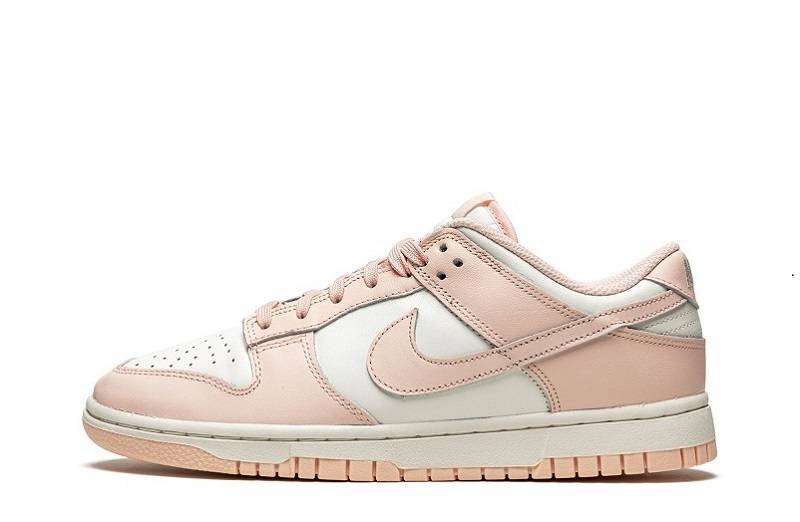 Dunk Low WMNS “Orange Pearl”