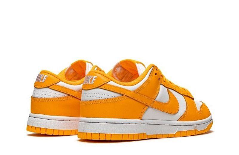 Dunk Low “Laser Orange”