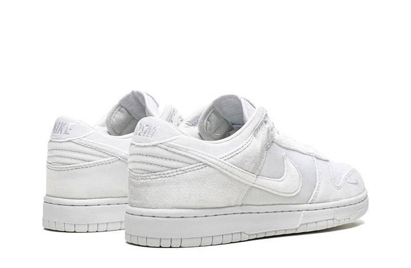 Dover Street Market X Nike Dunk Low “Tripl White”