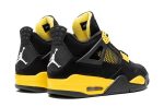 Air Jordan 4 Retro "Thunder" 2023