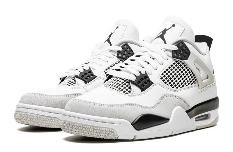 Air Jordan 4 “Military Black”