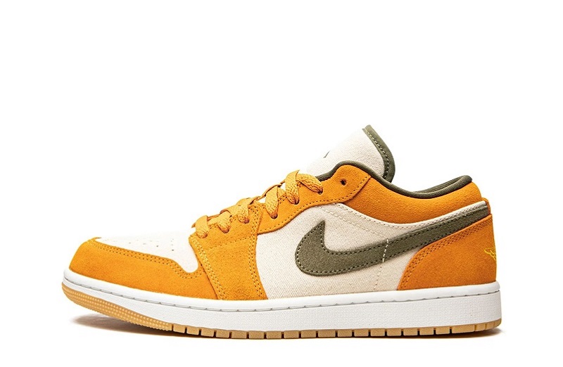 Air Jordan 1 Low SE "Light Curry"