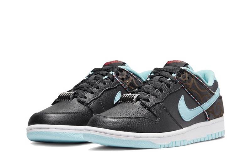 Sb Dunk Low “Barber Shop Black”