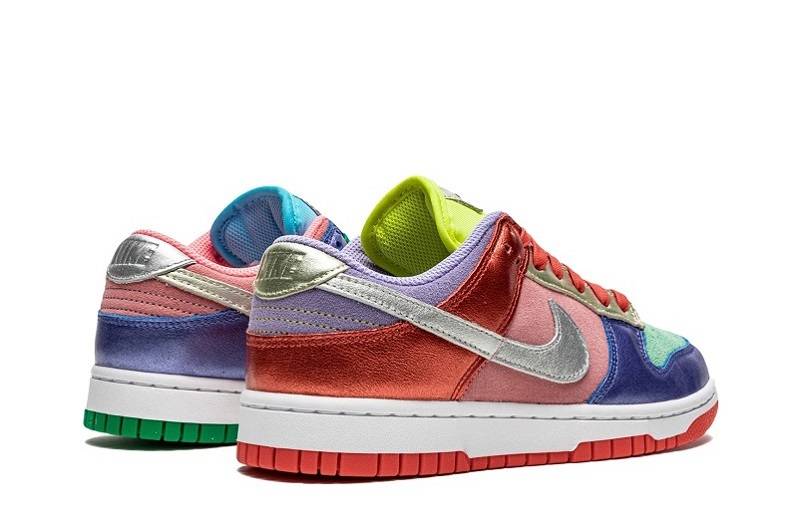 Nike Sb Dunk Low “Sunset Pulse”