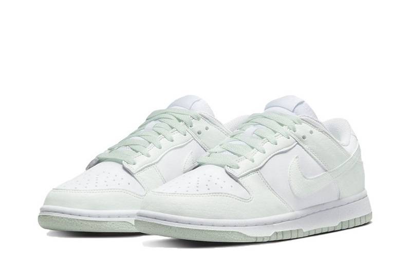 Dunks Low “White Mint”