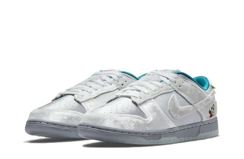 Nike Sb Dunk Low “Ice”