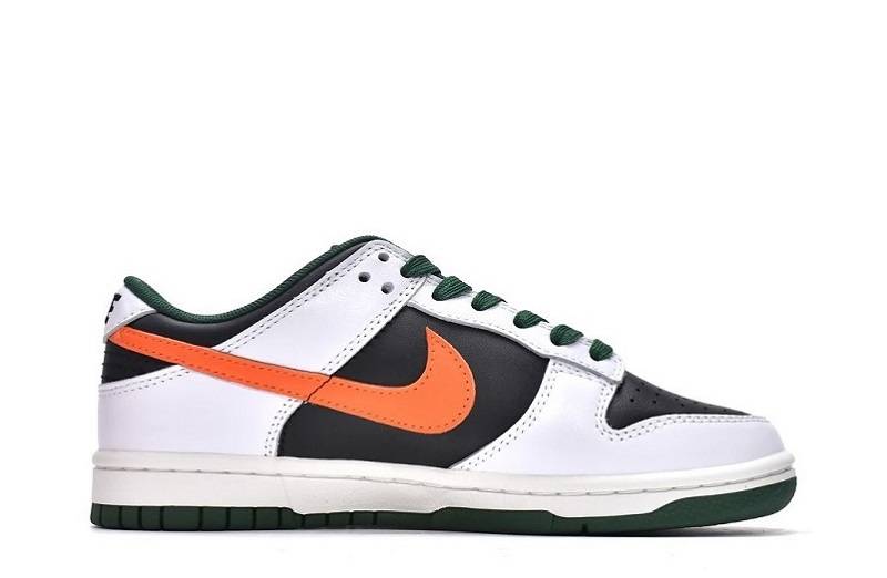 Nike Dunk Low “White Black Green”