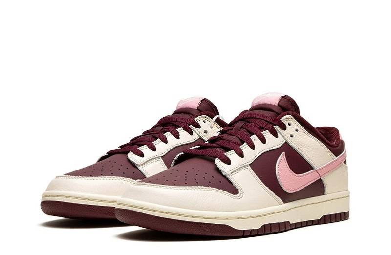 Dunk Lows “Valentine’s Day”